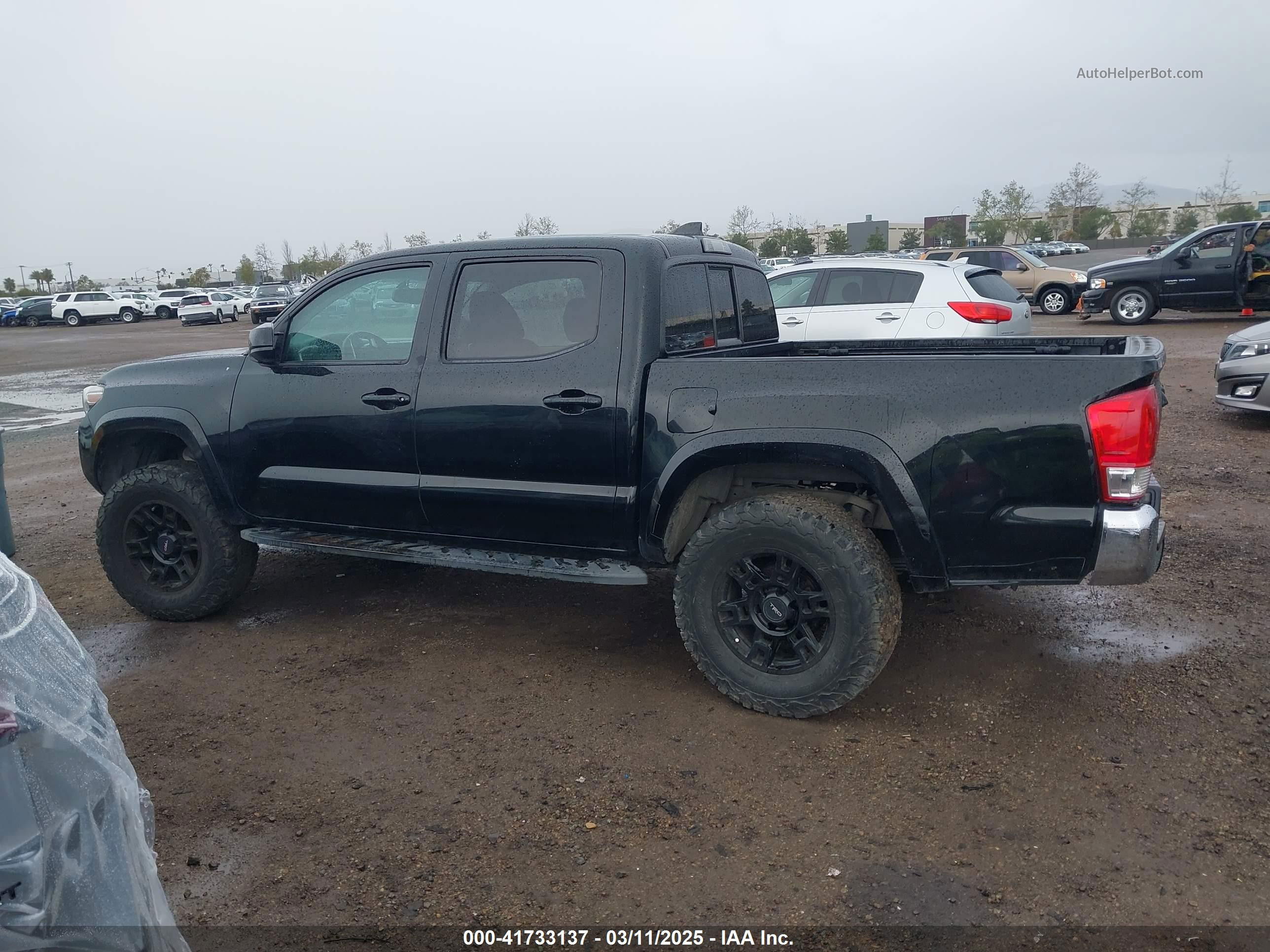 2017 Toyota Tacoma Sr5 V6 Black vin: 5TFAZ5CN2HX040954