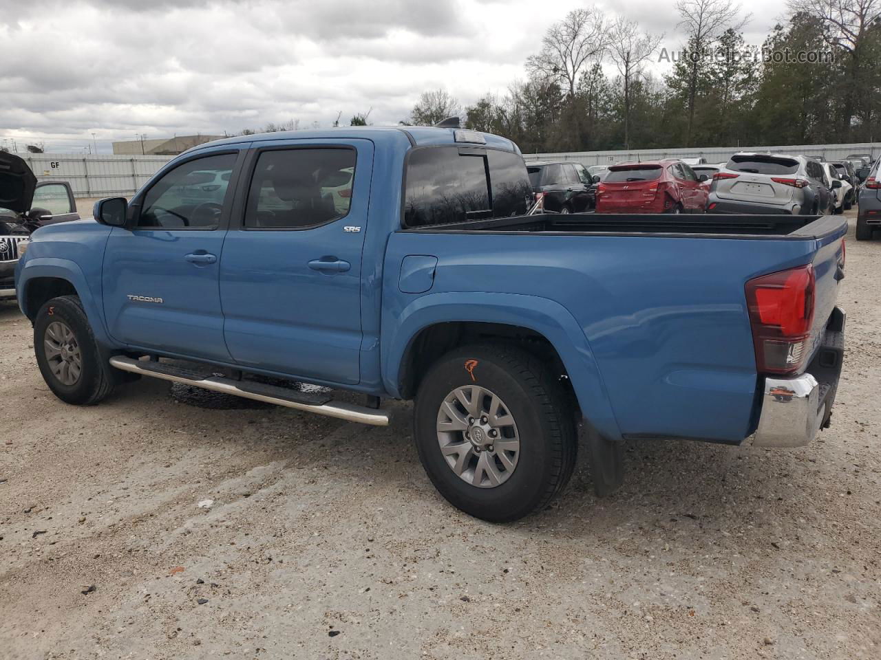 2019 Toyota Tacoma Double Cab Blue vin: 5TFAZ5CN2KX082810