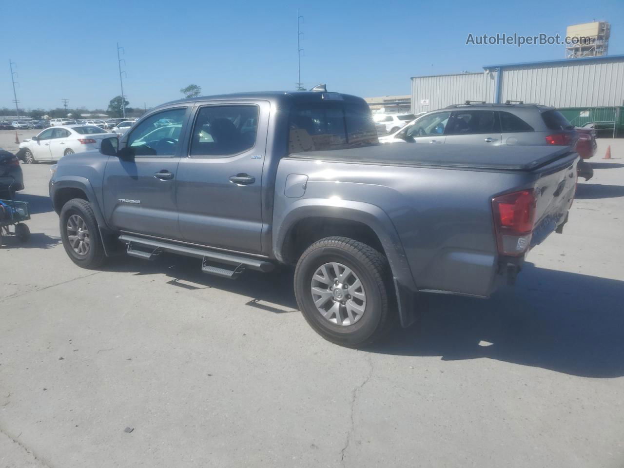 2019 Toyota Tacoma Double Cab Gray vin: 5TFAZ5CN3KX080628