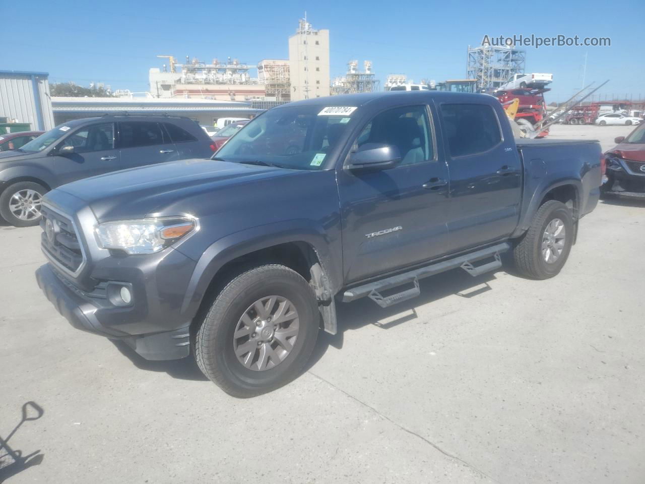 2019 Toyota Tacoma Double Cab Gray vin: 5TFAZ5CN3KX080628