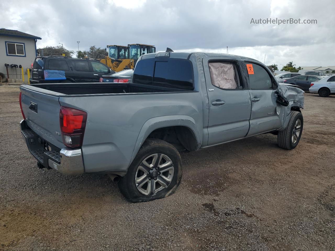 2019 Toyota Tacoma Double Cab Gray vin: 5TFAZ5CN3KX084954