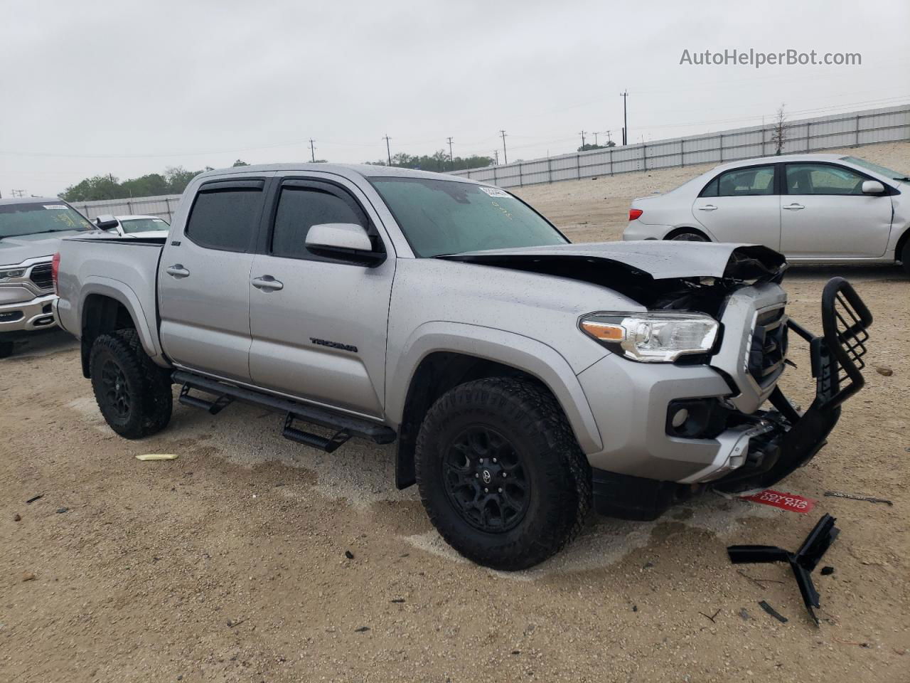 2021 Toyota Tacoma Double Cab Silver vin: 5TFAZ5CN5MX118427