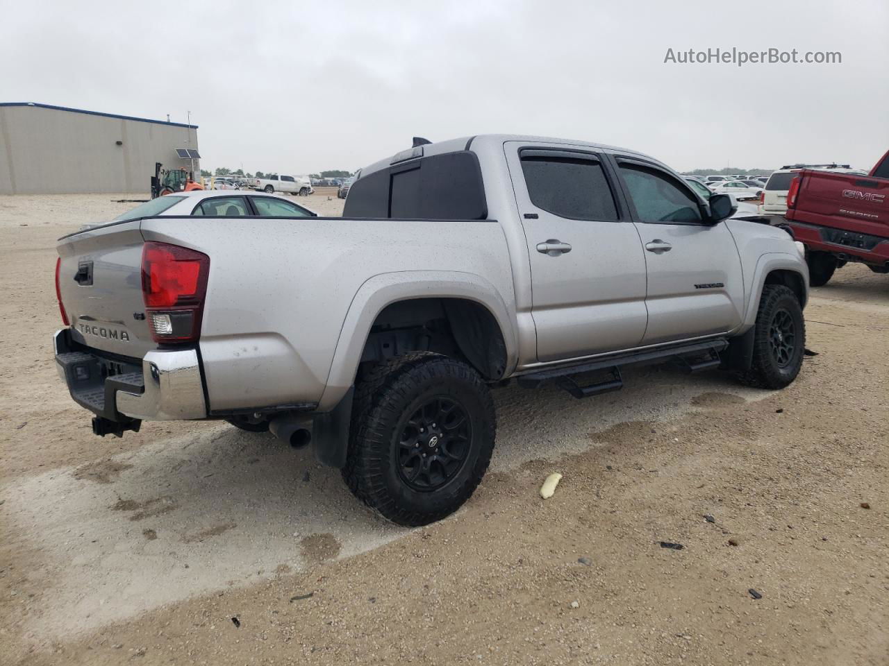 2021 Toyota Tacoma Double Cab Silver vin: 5TFAZ5CN5MX118427