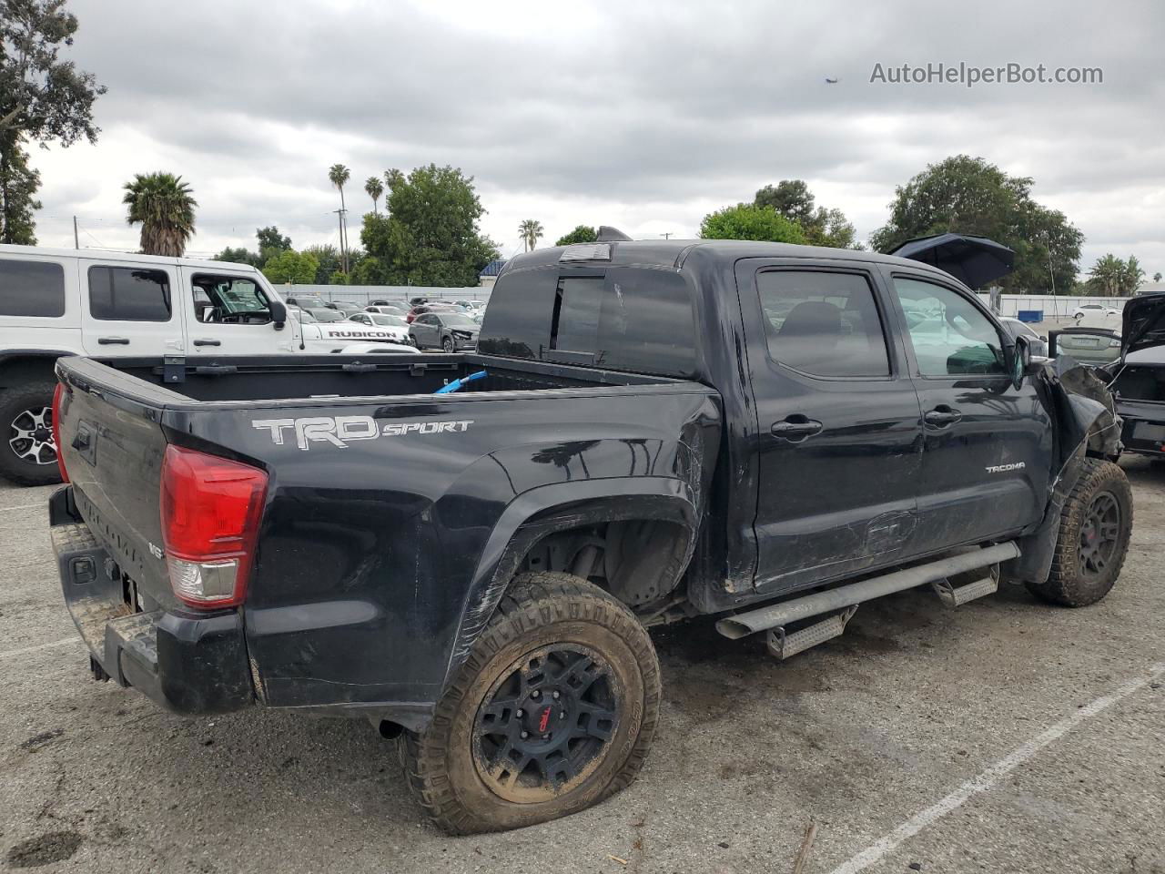 2017 Toyota Tacoma Double Cab Black vin: 5TFAZ5CN8HX053868