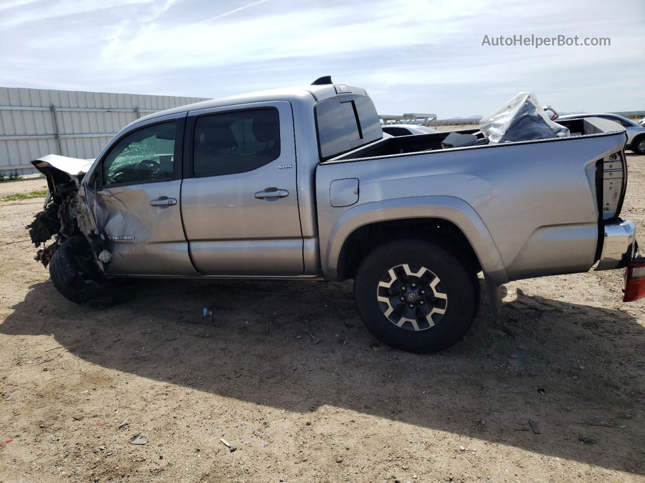 2020 Toyota Tacoma Double Cab Серебряный vin: 5TFAZ5CN8LX089746