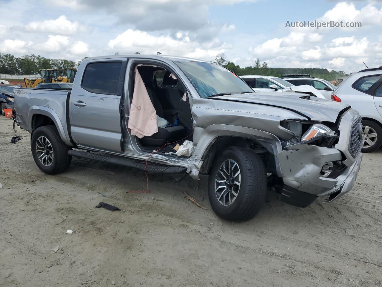 2021 Toyota Tacoma Double Cab Silver vin: 5TFAZ5CN8MX103372