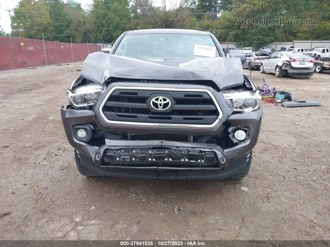 2017 Toyota Tacoma Sr5 V6 Silver vin: 5TFAZ5CN9HX045715