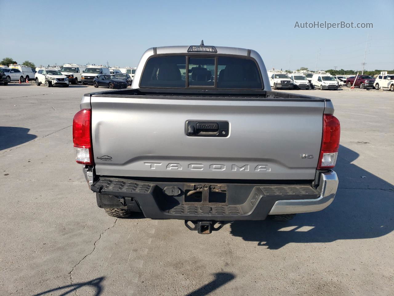 2017 Toyota Tacoma Double Cab Серебряный vin: 5TFAZ5CNXHX026347