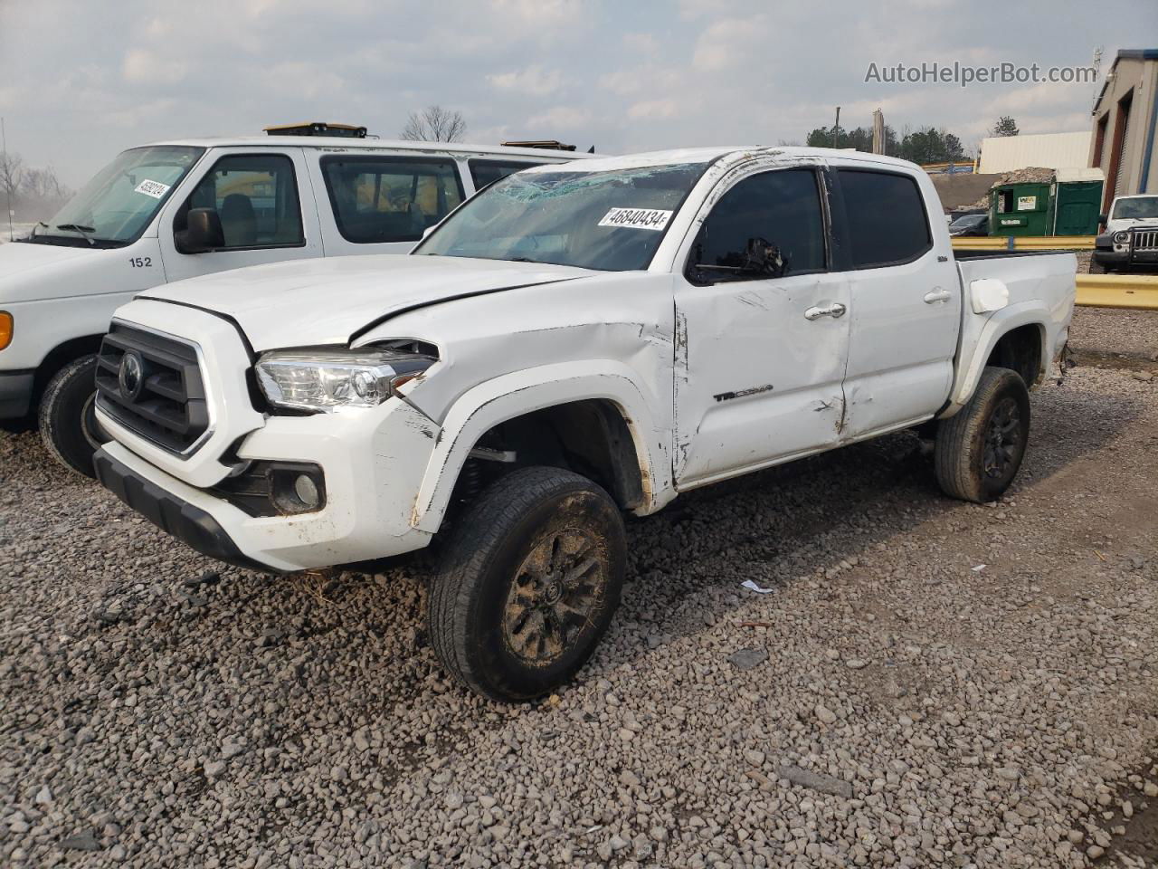 2021 Toyota Tacoma Double Cab White vin: 5TFAZ5CNXMX103065