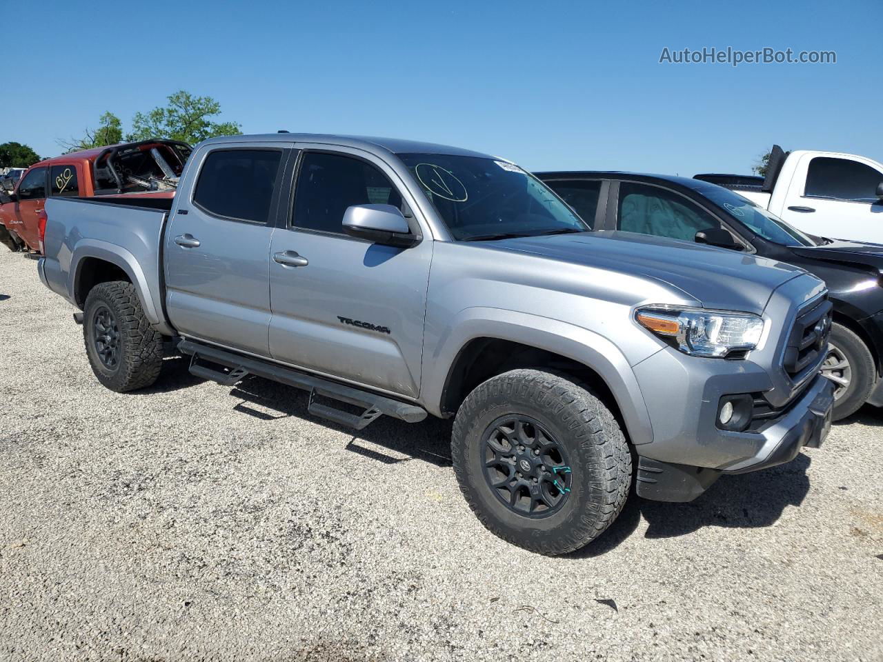 2021 Toyota Tacoma Double Cab Silver vin: 5TFAZ5CNXMX104412