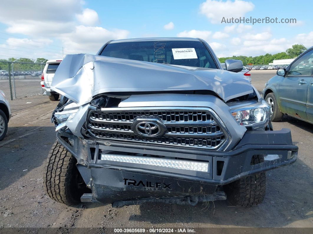 2017 Toyota Tacoma Trd Off Road Silver vin: 5TFCZ5AN0HX072359