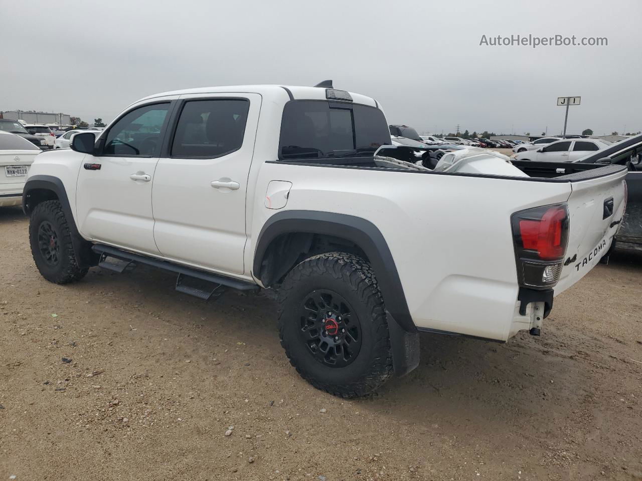 2019 Toyota Tacoma Double Cab White vin: 5TFCZ5AN0KX188880