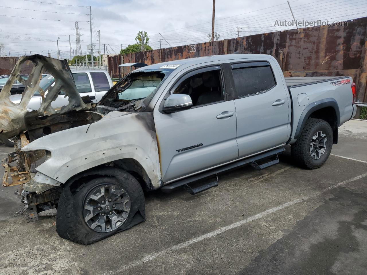 2019 Toyota Tacoma Double Cab Gray vin: 5TFCZ5AN0KX203166