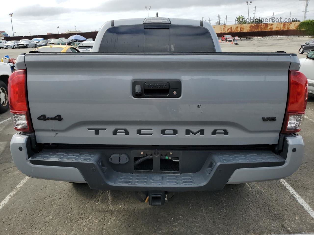2019 Toyota Tacoma Double Cab Gray vin: 5TFCZ5AN0KX203166