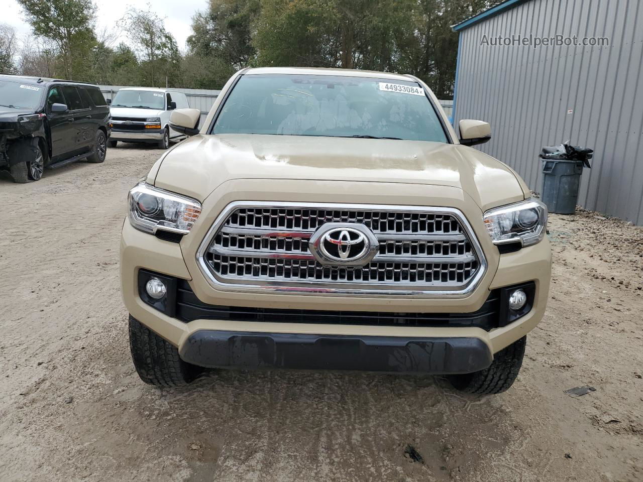 2017 Toyota Tacoma Double Cab Beige vin: 5TFCZ5AN1HX057532