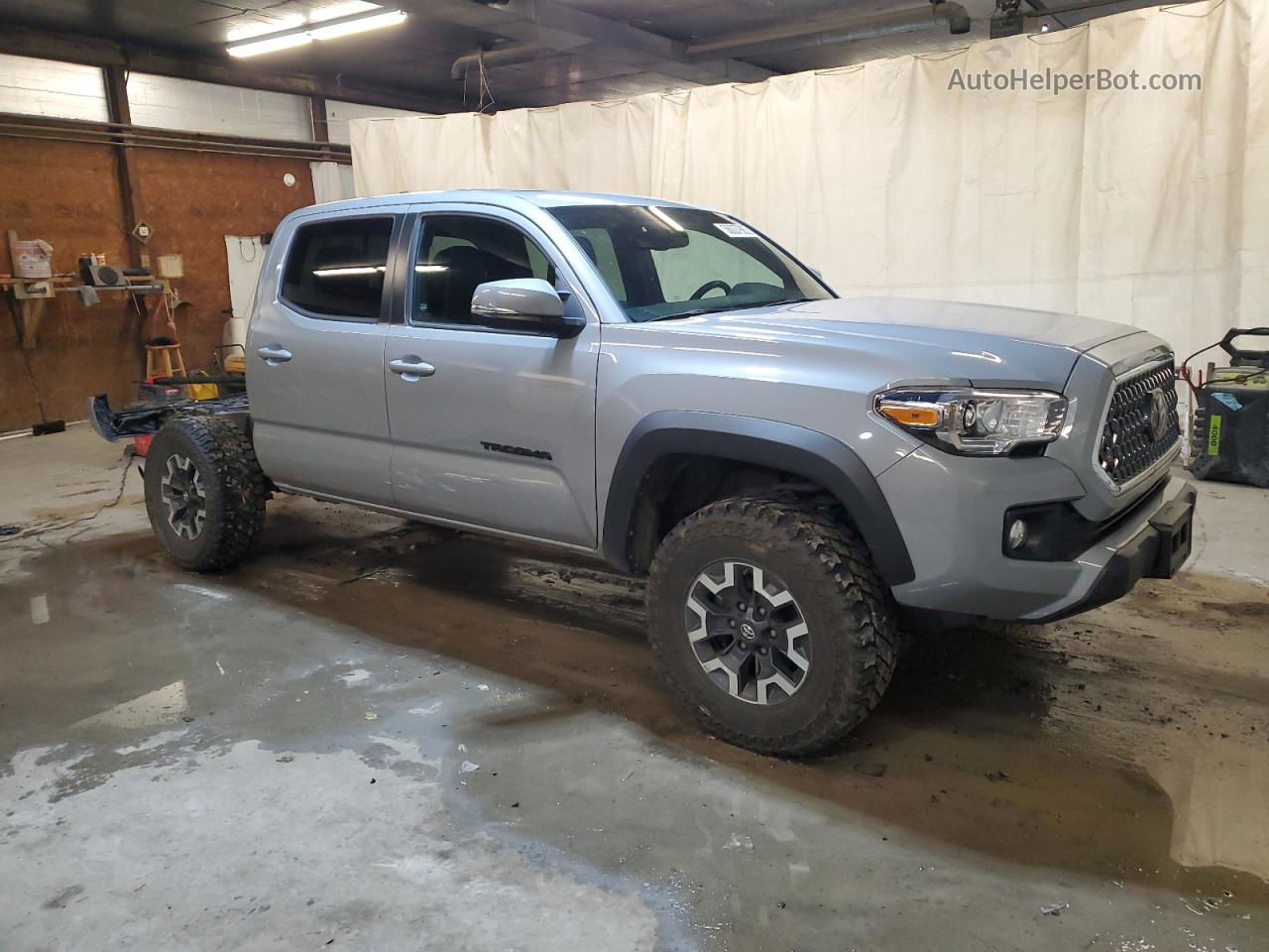 2019 Toyota Tacoma Double Cab Gray vin: 5TFCZ5AN1KX205797