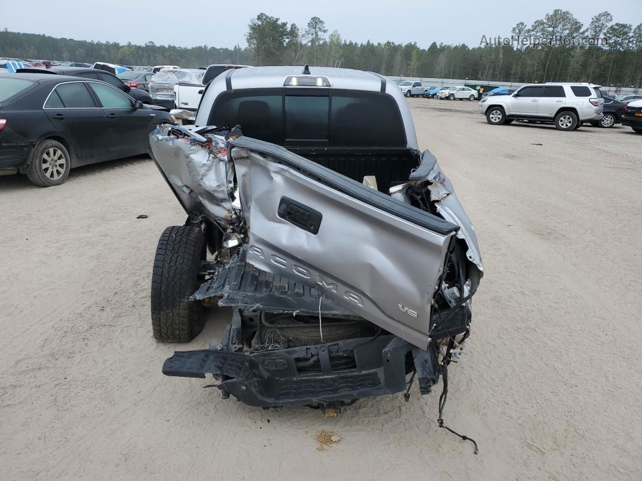 2020 Toyota Tacoma Double Cab Silver vin: 5TFCZ5AN1LX231169