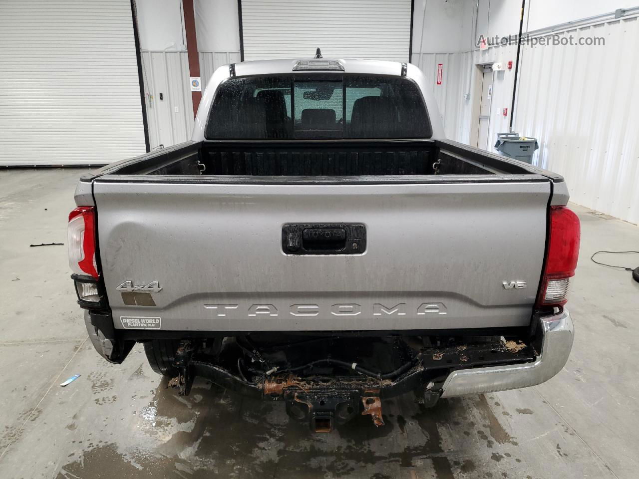 2021 Toyota Tacoma Double Cab Silver vin: 5TFCZ5AN1MX278252