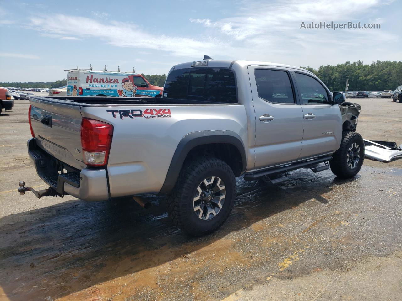 2017 Toyota Tacoma Double Cab Silver vin: 5TFCZ5AN2HX073898