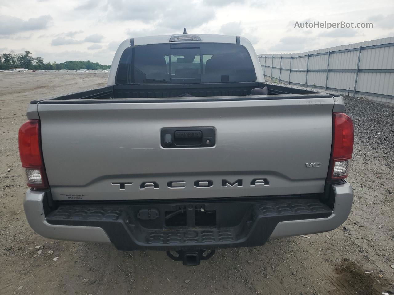 2019 Toyota Tacoma Double Cab Серебряный vin: 5TFCZ5AN2KX181851