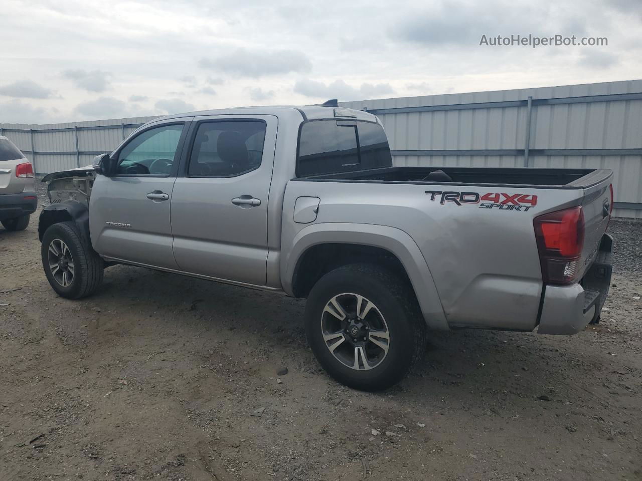 2019 Toyota Tacoma Double Cab Серебряный vin: 5TFCZ5AN2KX181851