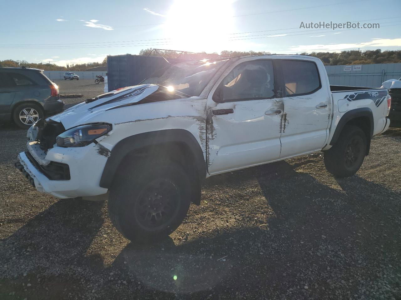 2019 Toyota Tacoma Double Cab White vin: 5TFCZ5AN2KX200267