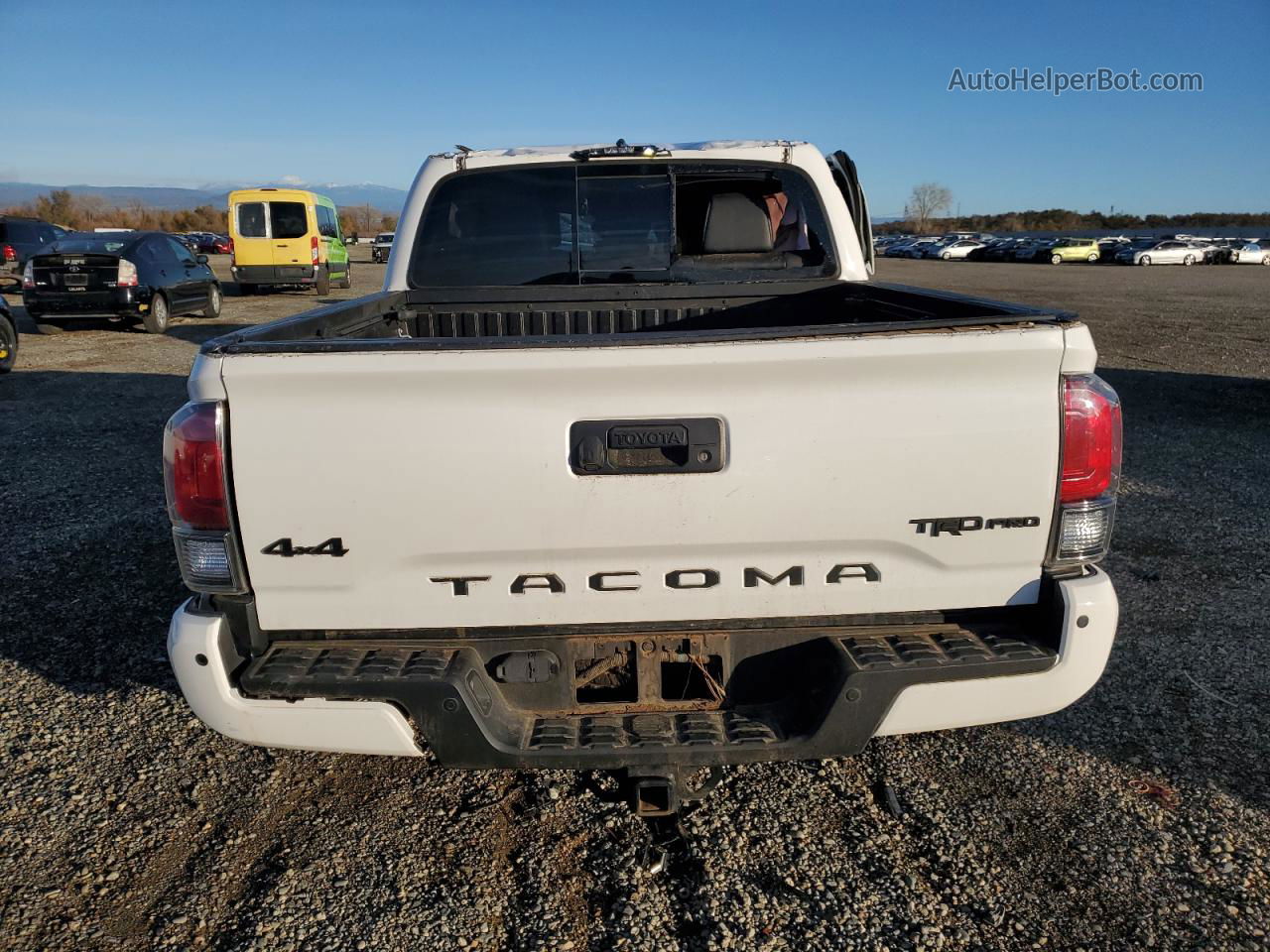 2019 Toyota Tacoma Double Cab White vin: 5TFCZ5AN2KX200267