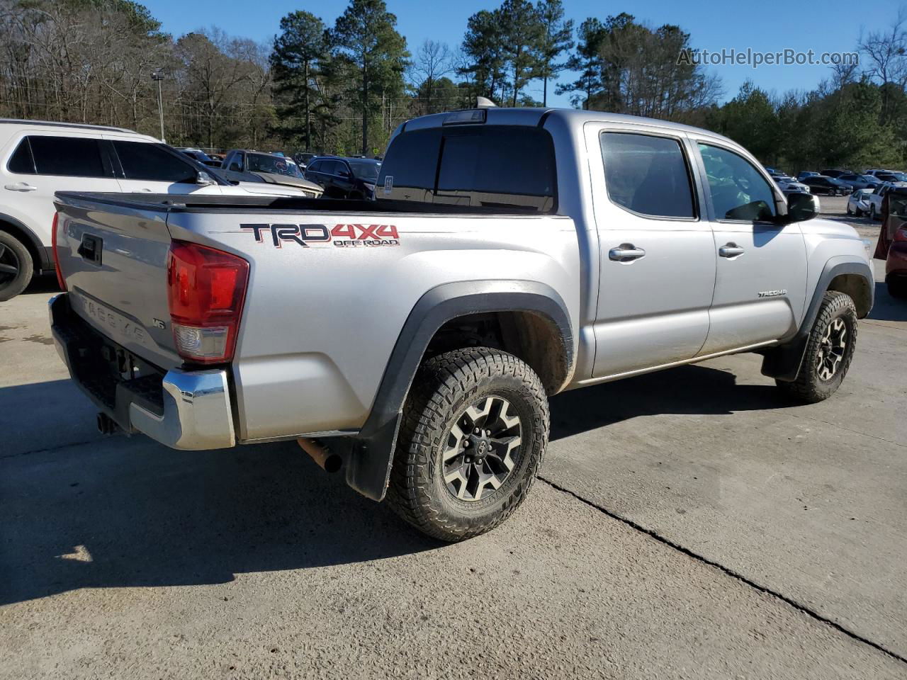 2017 Toyota Tacoma Double Cab Silver vin: 5TFCZ5AN3HX060383