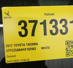 2017 Toyota Tacoma Dbl Cab/sr/trdspt/or/pro White vin: 5TFCZ5AN4HX102883