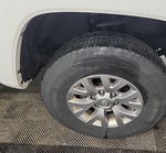 2017 Toyota Tacoma Dbl Cab/sr/trdspt/or/pro White vin: 5TFCZ5AN4HX102883