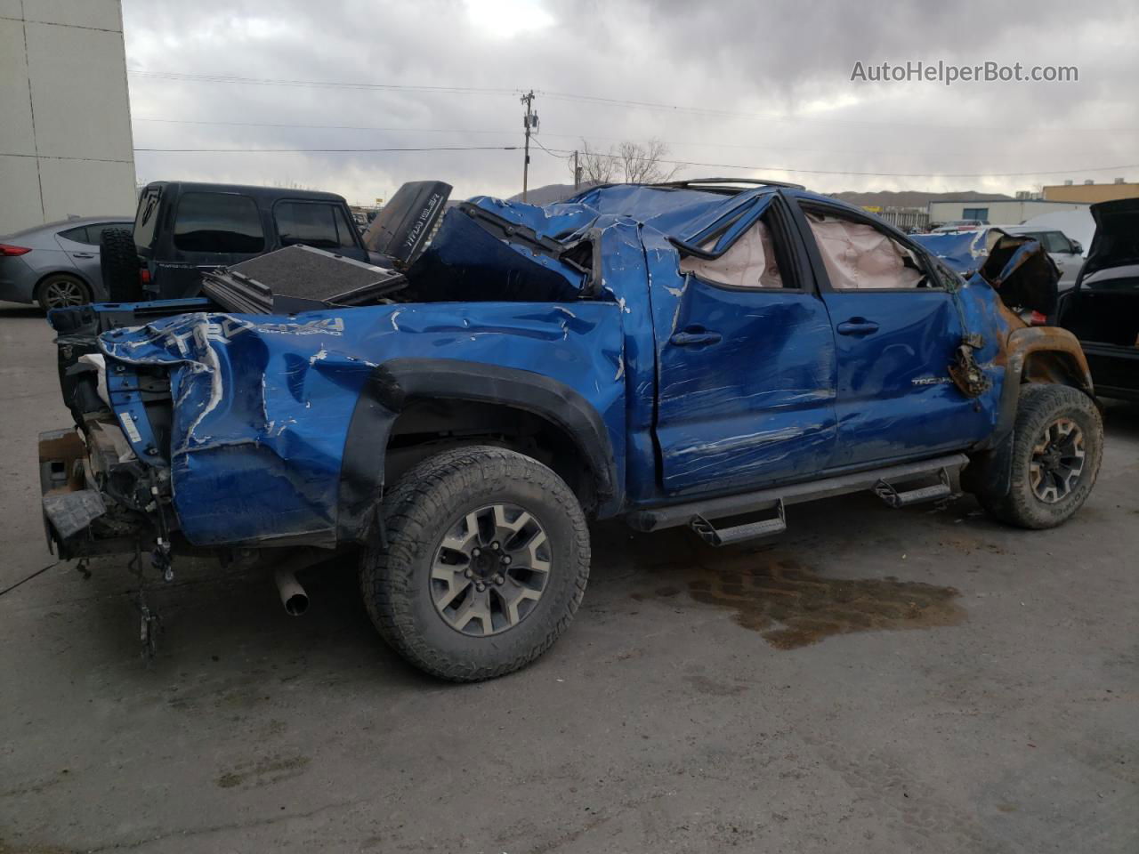 2017 Toyota Tacoma Double Cab Blue vin: 5TFCZ5AN5HX064371