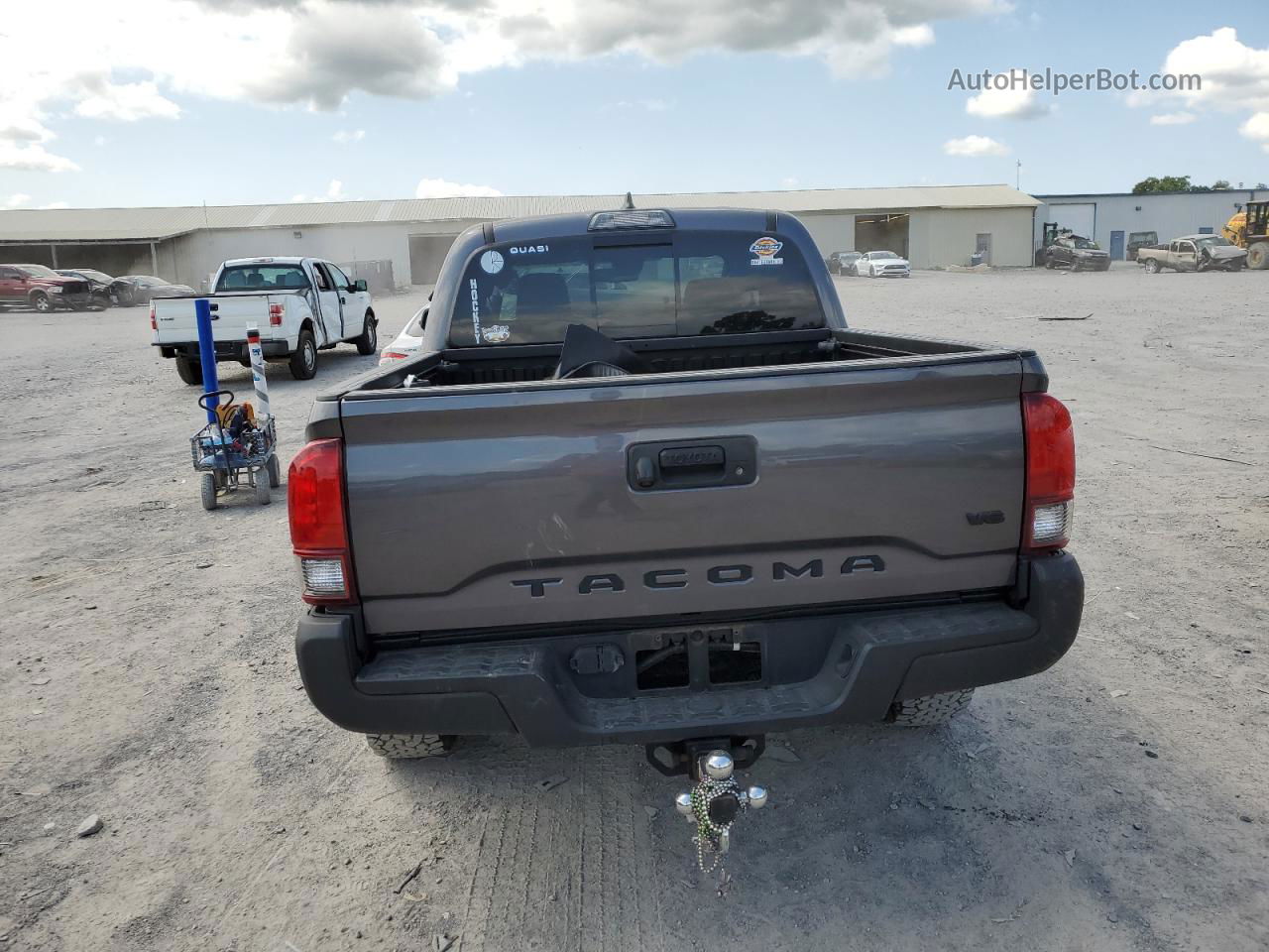 2019 Toyota Tacoma Double Cab Gray vin: 5TFCZ5AN5KX198028