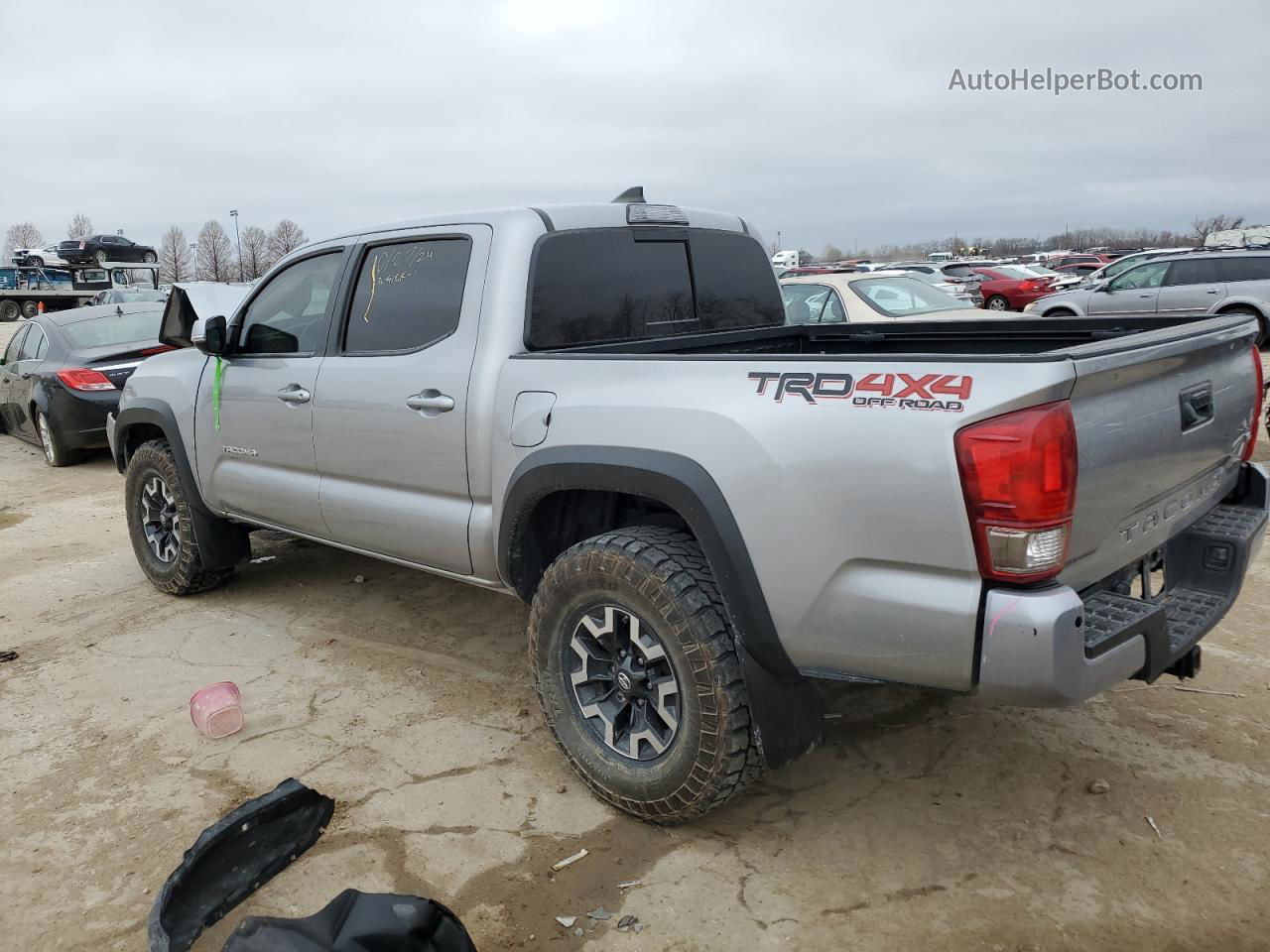 2017 Toyota Tacoma Double Cab Silver vin: 5TFCZ5AN6HX091904