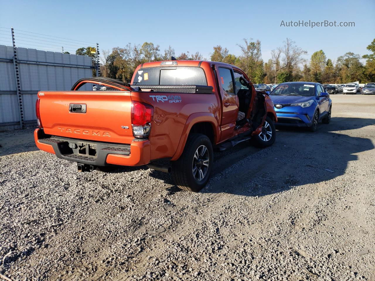 2017 Toyota Tacoma Double Cab Оранжевый vin: 5TFCZ5AN6HX112931