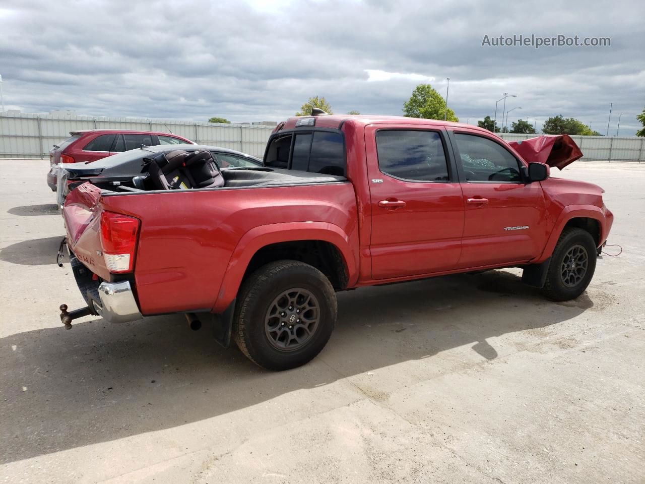 2017 Toyota Tacoma Double Cab Red vin: 5TFCZ5AN8HX095548