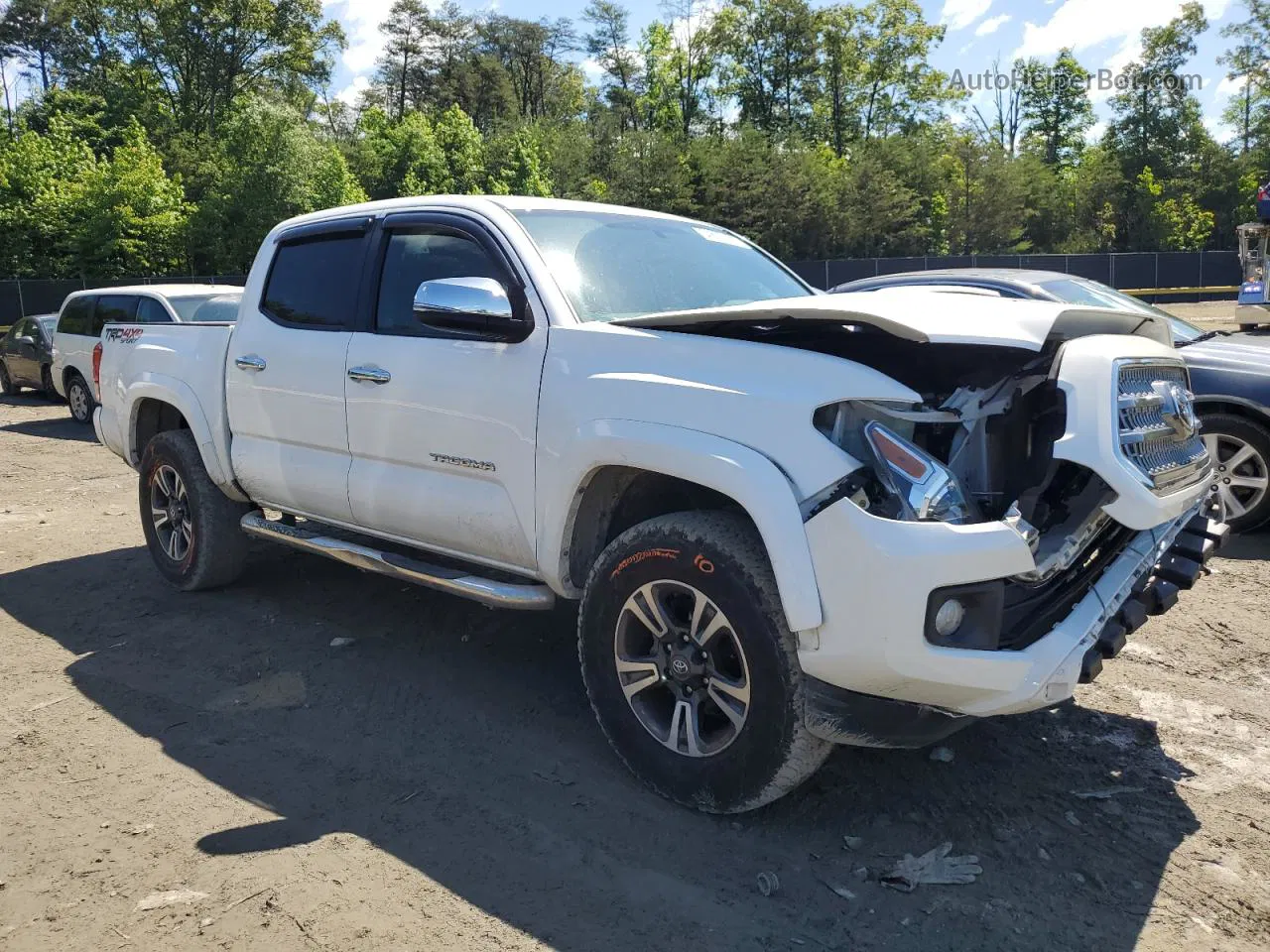 2017 Toyota Tacoma Double Cab White vin: 5TFCZ5AN8HX112882