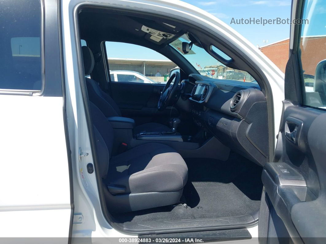 2019 Toyota Tacoma Trd Off Road White vin: 5TFCZ5AN8KX207773