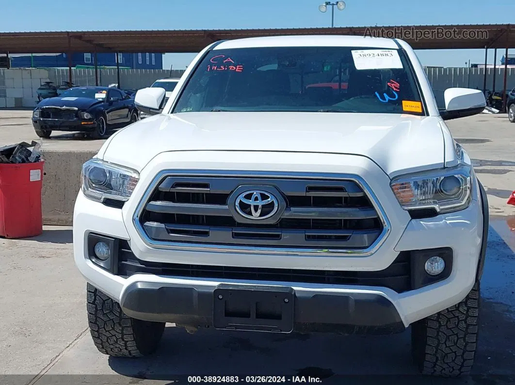 2019 Toyota Tacoma Trd Off Road White vin: 5TFCZ5AN8KX207773