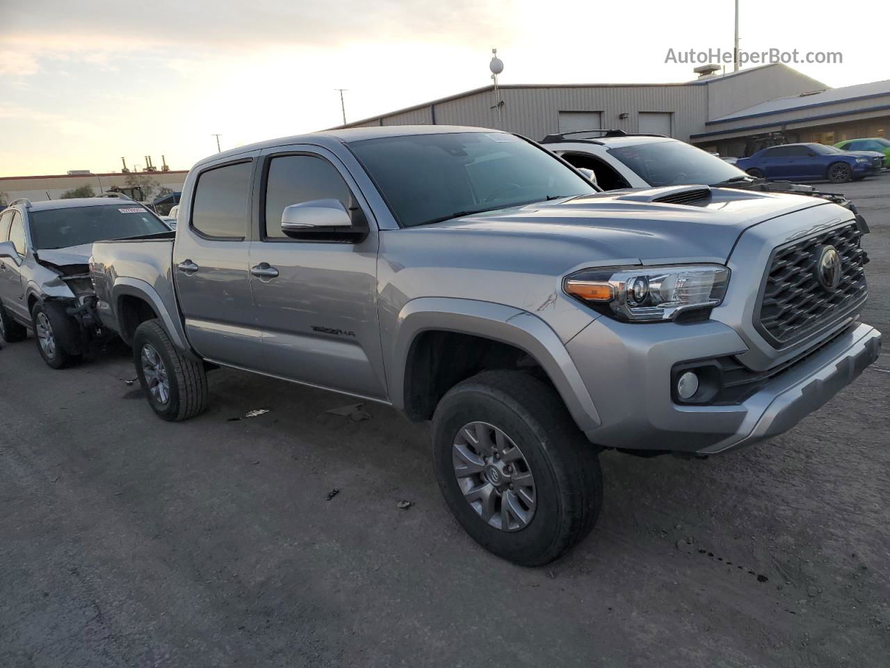 2020 Toyota Tacoma Double Cab Серебряный vin: 5TFCZ5AN8LX220301