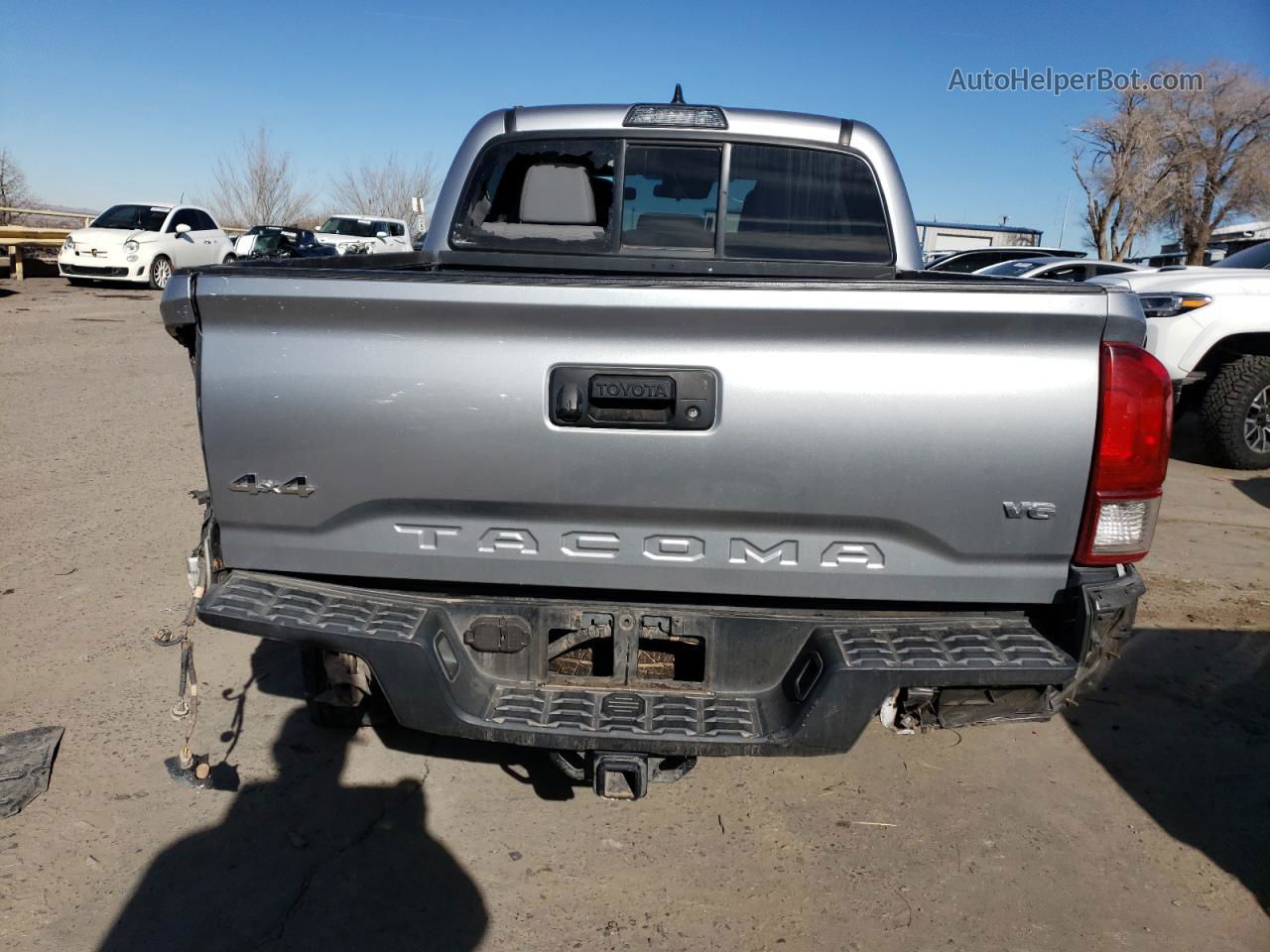 2019 Toyota Tacoma Double Cab Silver vin: 5TFCZ5ANXKX184660