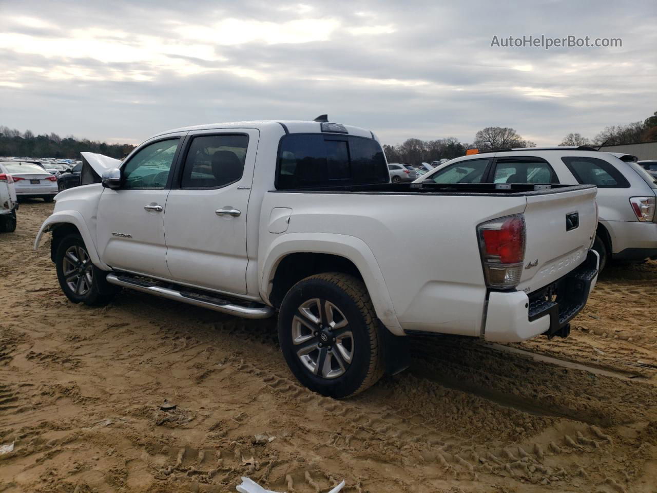 2017 Toyota Tacoma Double Cab Белый vin: 5TFGZ5AN5HX060385