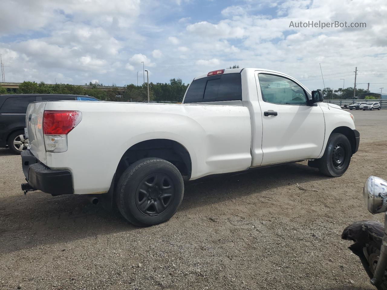 2012 Toyota Tundra  White vin: 5TFLU5F12CX027632