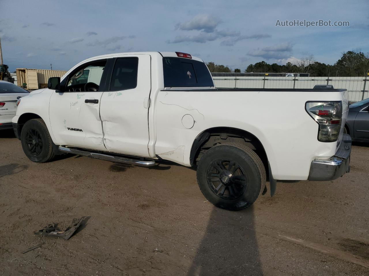 2012 Toyota Tundra Double Cab Sr5 White vin: 5TFRM5F13CX045048