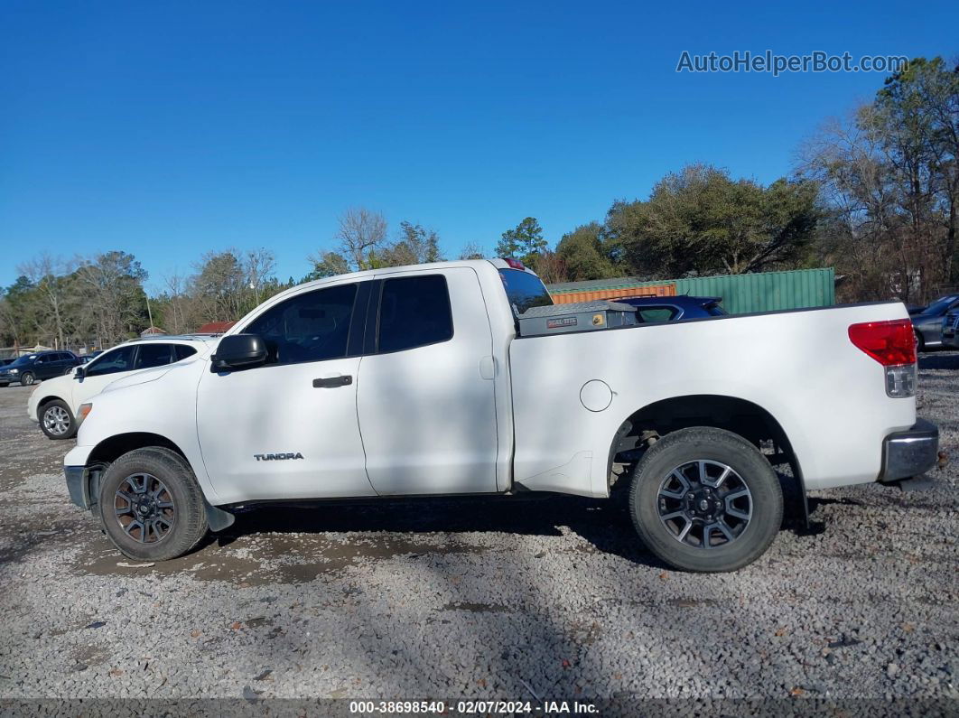 2012 Toyota Tundra Grade 4.6l V8 White vin: 5TFRM5F14CX037153