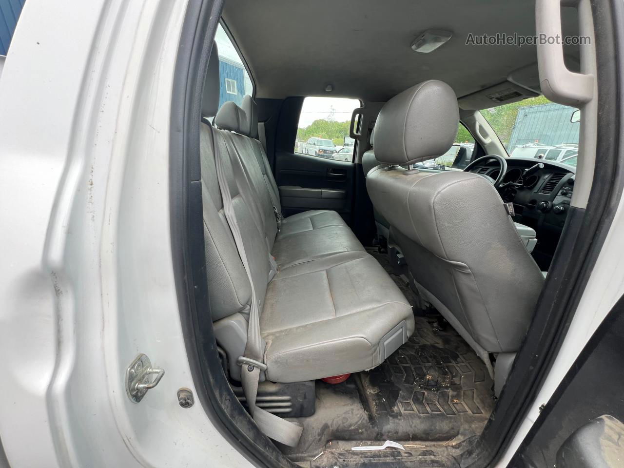 2012 Toyota Tundra Double Cab Sr5 White vin: 5TFRU5F1XCX027517