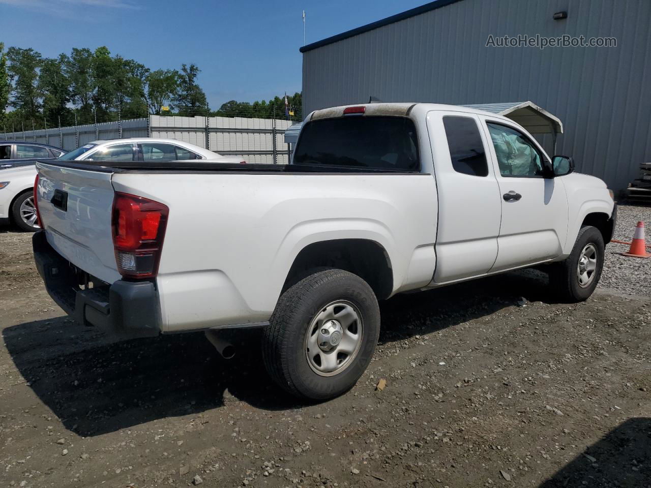 2019 Toyota Tacoma Access Cab White vin: 5TFRX5GN4KX141780