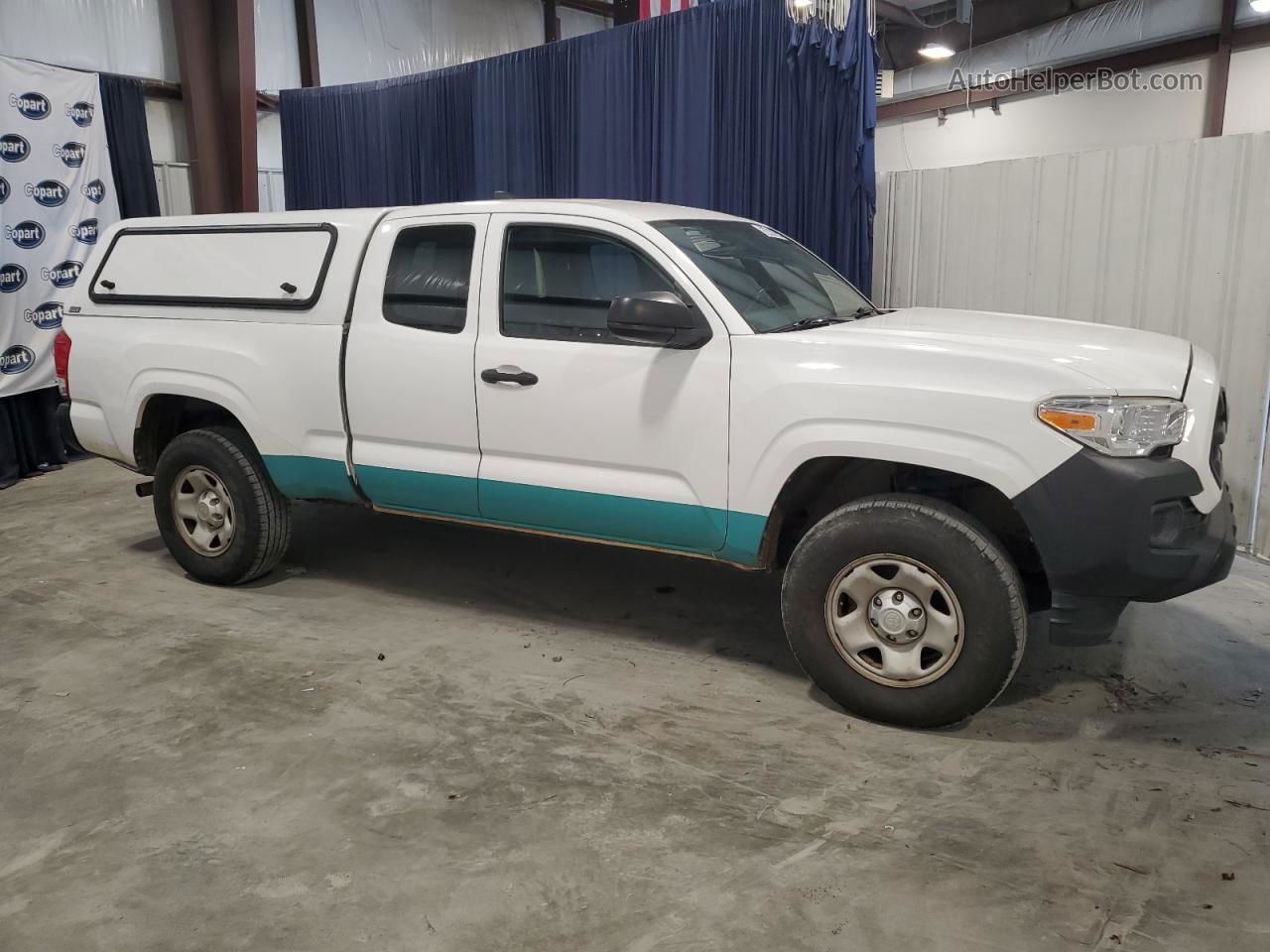 2017 Toyota Tacoma Access Cab White vin: 5TFRX5GN6HX082367