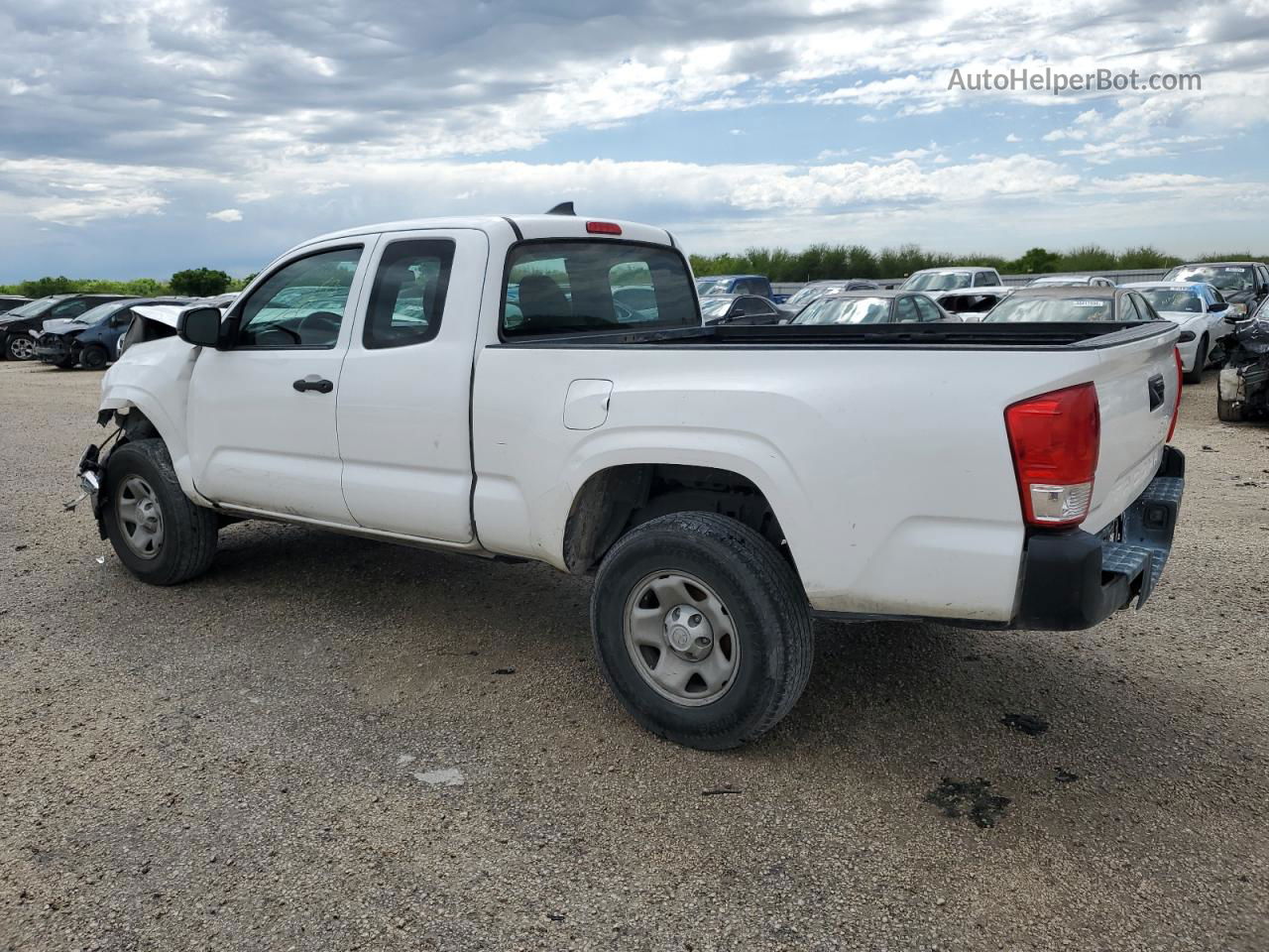 2017 Toyota Tacoma Access Cab White vin: 5TFRX5GN8HX075601