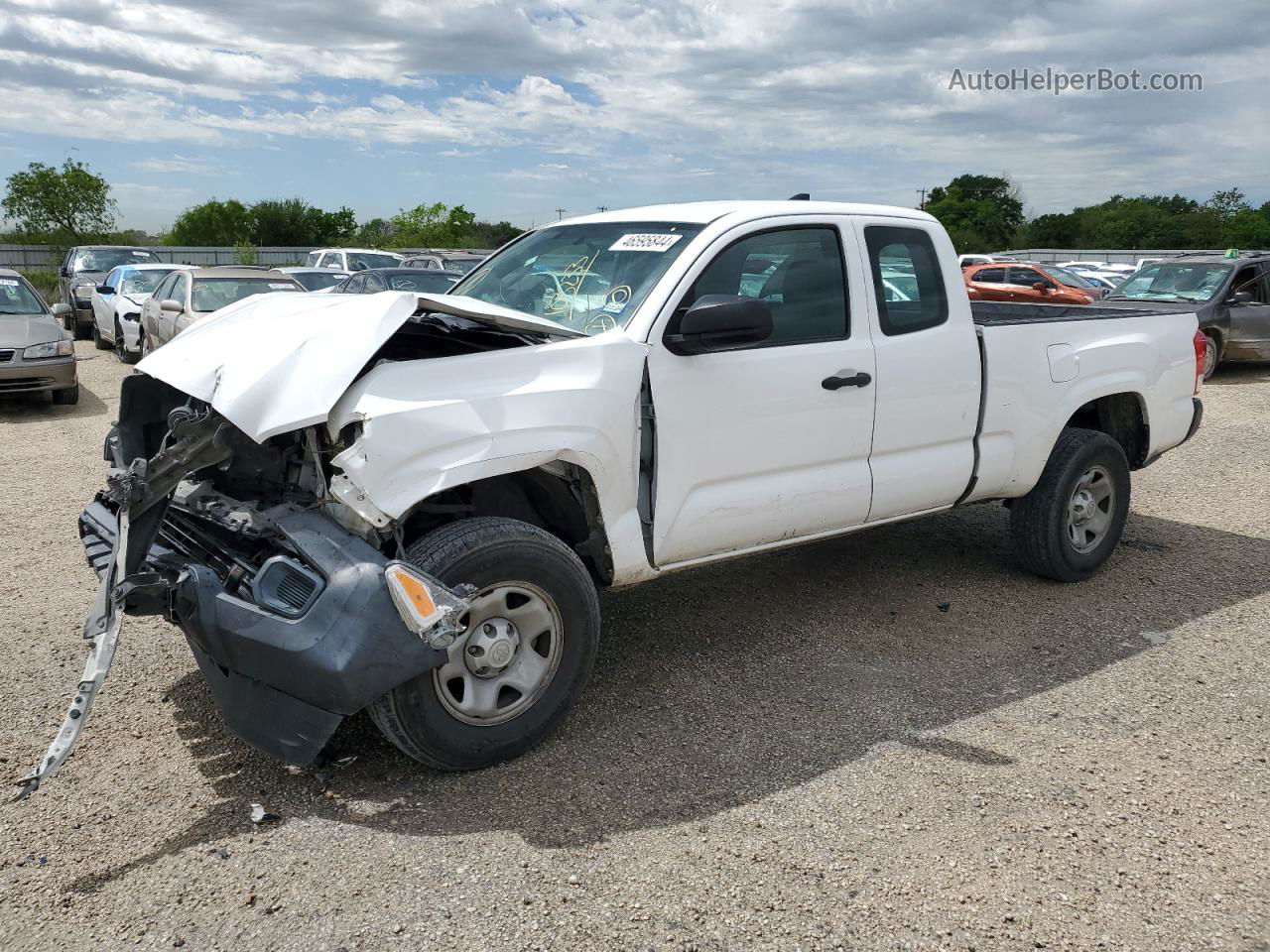 2017 Toyota Tacoma Access Cab White vin: 5TFRX5GN8HX075601