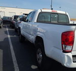 2017 Toyota Tacoma Access Cab/sr/sr5 vin: 5TFRX5GN8HX080880